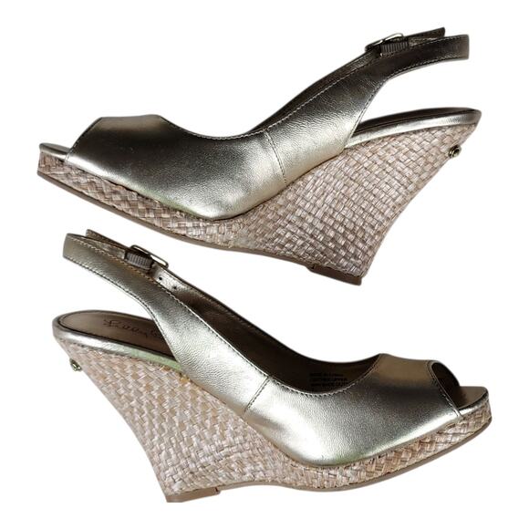 Lilly Pulitzer Kristen Gold Metallic Peep Toe Sling Back Wedge Sandals Sz 7 - Picture 3 of 11